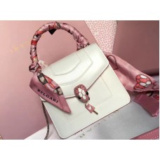 Bvlgari Serpenti Forever 18 cm-es borjúbőr fedél fehér