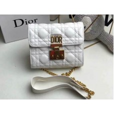 Dior Dioraddict Mini báránybőr táska fehér