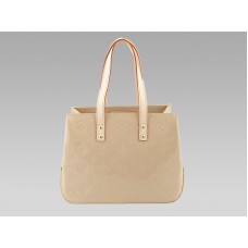 Louis Vuitton Monogram Vernis Reade PM Beige