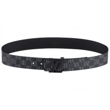 Louis Vuitton Damier Grafit Louis Vuitton Initiales 40mm