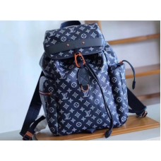 Louis Vuitton Monogram Fejjel Lefelé Vászon Discovery Hátizsák M43693