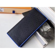 Louis Vuitton Taiga bőr Brazza pénztárca m30558