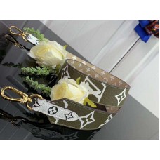 Louis Vuitton Monogram Vászon Bandouliere Khaki J02443